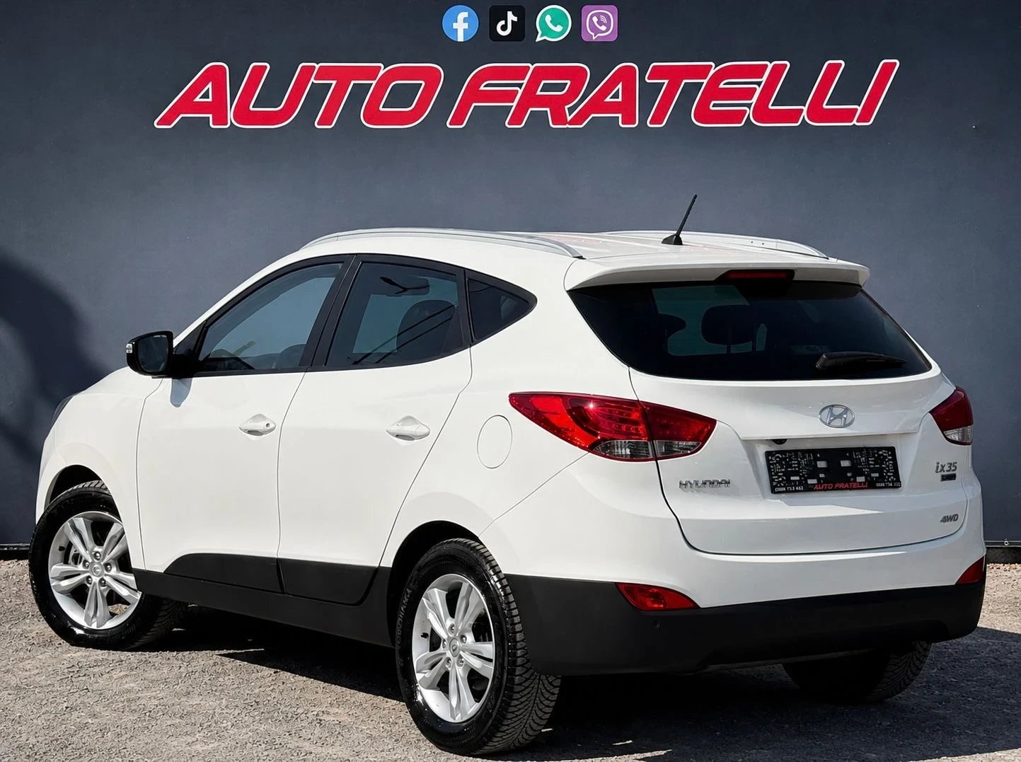 Hyundai IX35 2.0CRDI 4x4| ЛИЗИНГ| БАРТЕР| ОБСЛУЖЕНА, снимка 4 - Автомобили и джипове - 55897040