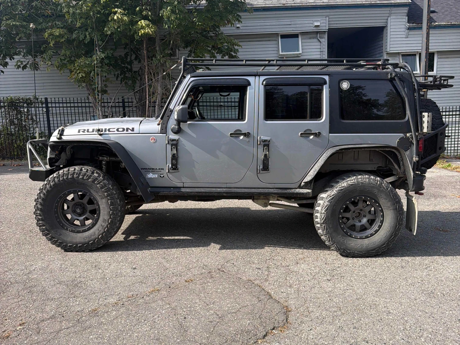 Jeep Wrangler * Rubicon * АВТОКРЕДИТ БЕЗ ПЪРВОНАЧАЛНА ВНОСКА* , снимка 2 - Автомобили и джипове - 56055239