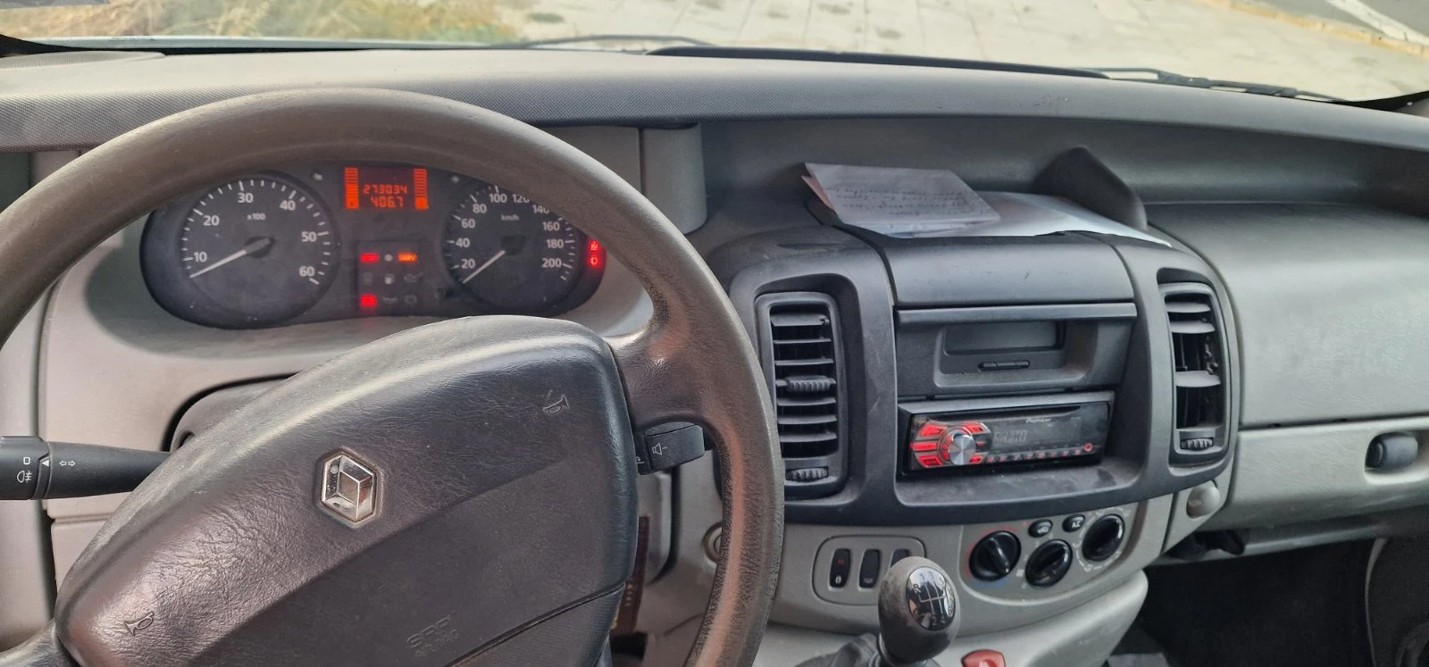 Renault Trafic 2.5 - изображение 3