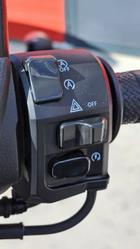 Yamaha NMAX 125, снимка 13 - Мотоциклети и мототехника - 53690826