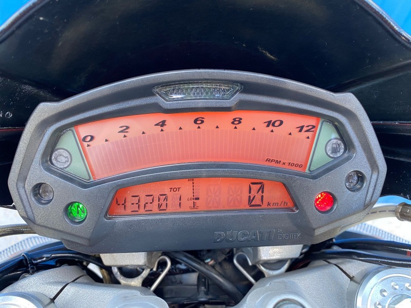 Ducati Monster 696i, снимка 8 - Мотоциклети и мототехника - 46475566