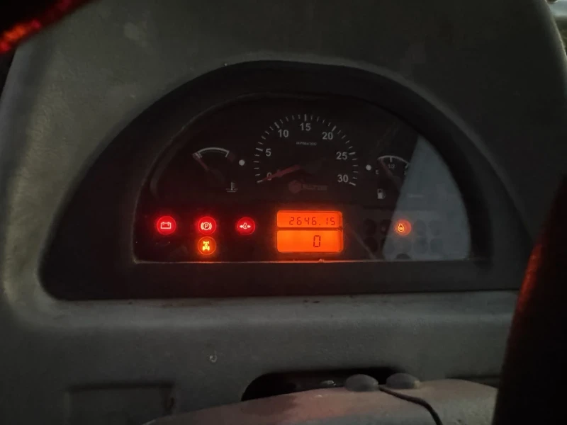 Трактор Hattat T4110, снимка 10 - Селскостопанска техника - 52446515