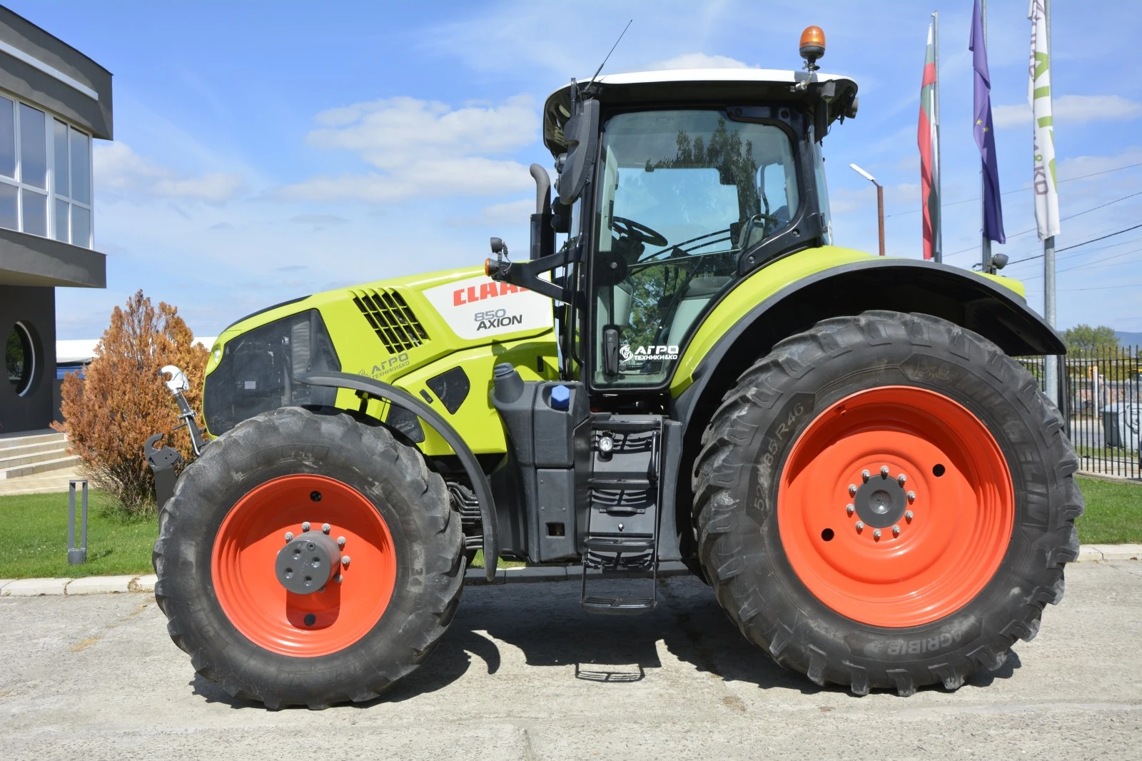 Трактор Claas AXION 850 CIS - изображение 8