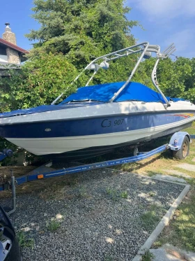 Моторна яхта Bayliner, снимка 5 - Воден транспорт - 47231718