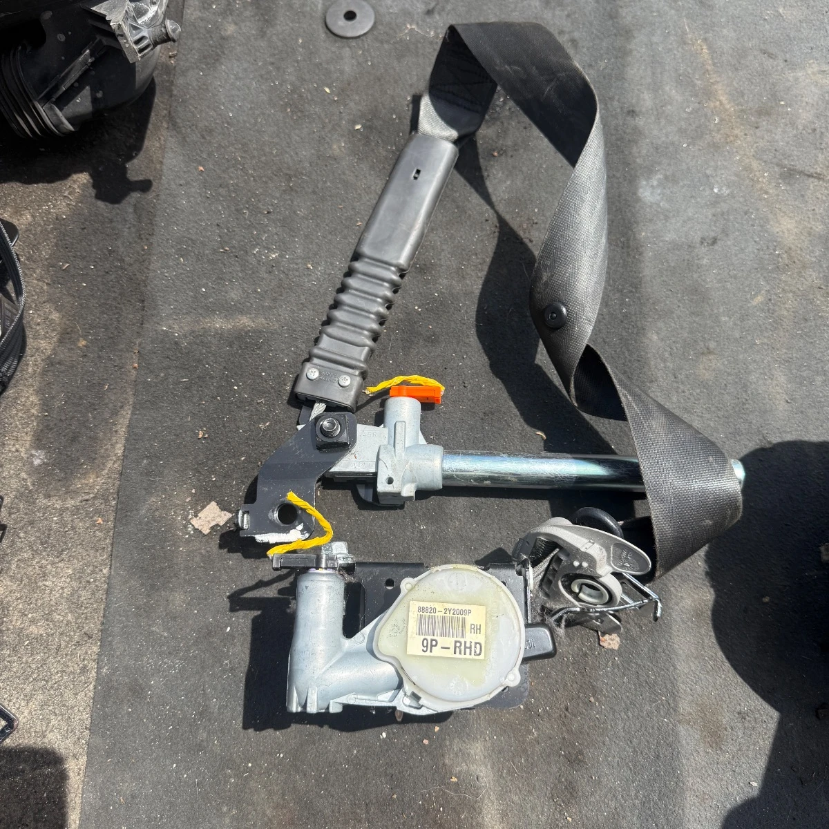 Преден десен предпазен колан с пиропатрон за Hyundai IX35 88820-2Y2009-348