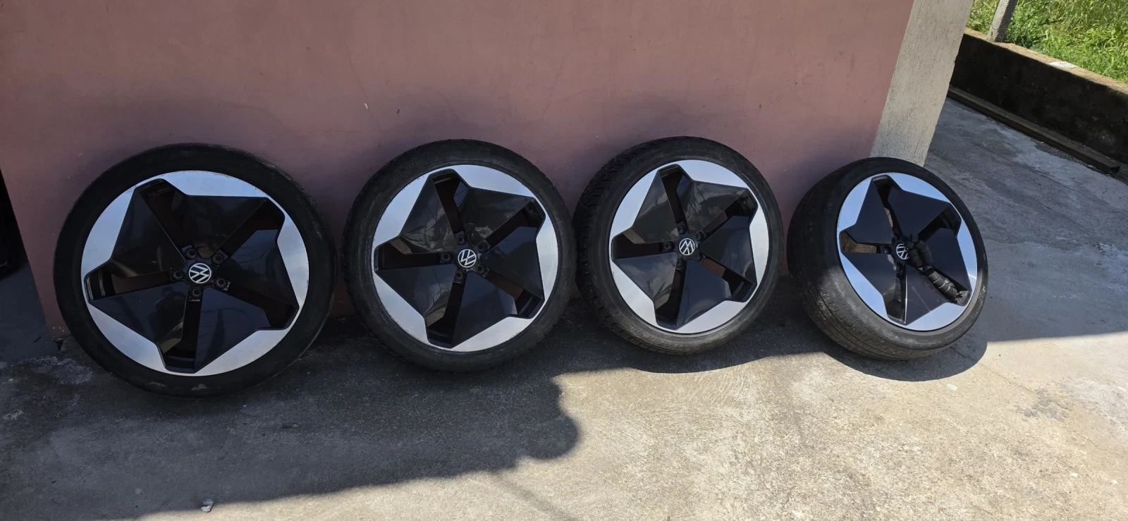 ���� � ������ 215/45R20 �� VW ID.3 | Mobile.bg � ����������� 2