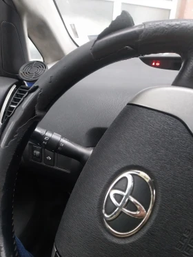 Toyota Prius 1.5 VVT-i (113 Hp) Hybrid e-CVT, снимка 6