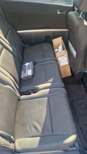 Toyota Corolla verso, снимка 10