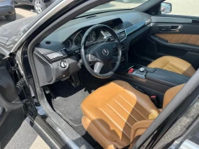 Mercedes-Benz E 500 AMG* 4Matic* Harman Kardon* Масаж* 2чифта гуми, снимка 9