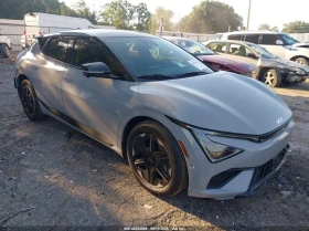 ������ Kia EV6