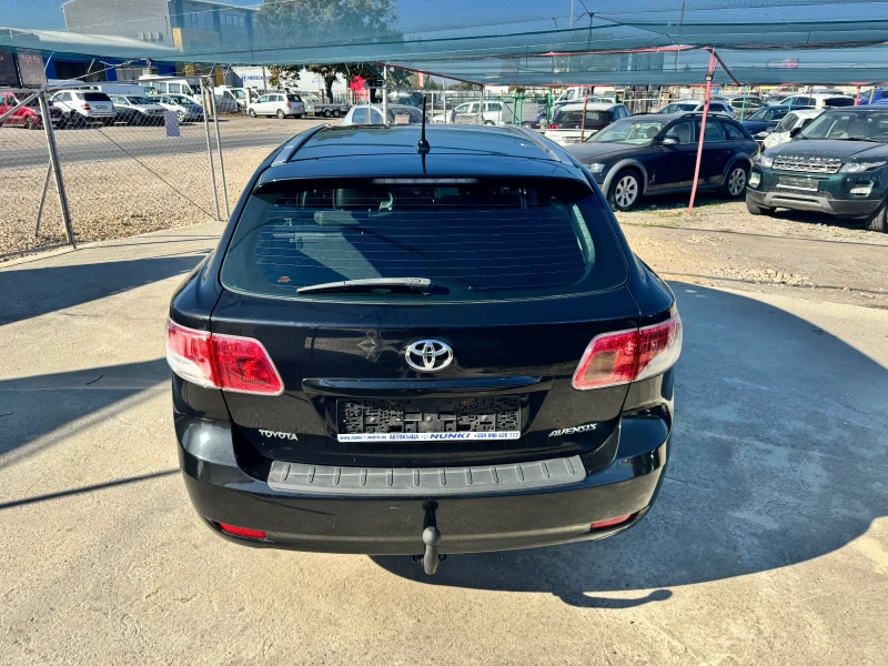 Toyota Avensis Benzin, снимка 6 - Автомобили и джипове - 47713692