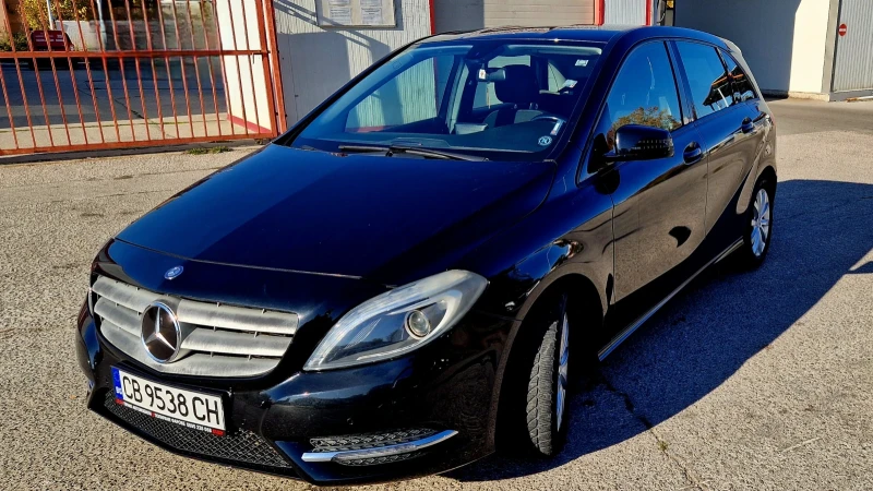 Mercedes-Benz B 180, снимка 1 - Автомобили и джипове - 47727100