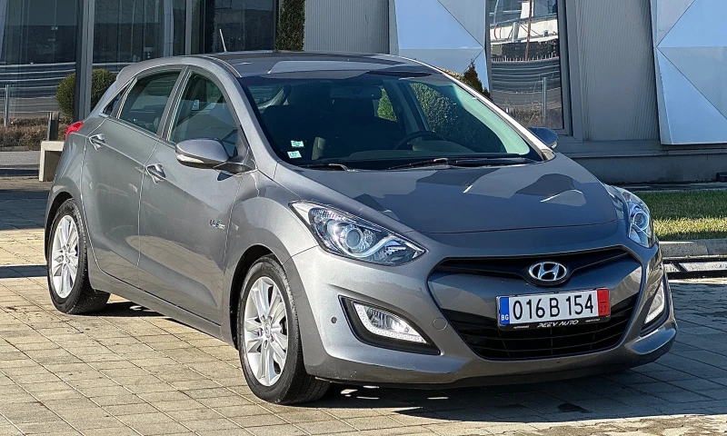 Hyundai I30 1.6 CRDI, снимка 4 - Автомобили и джипове - 48464971