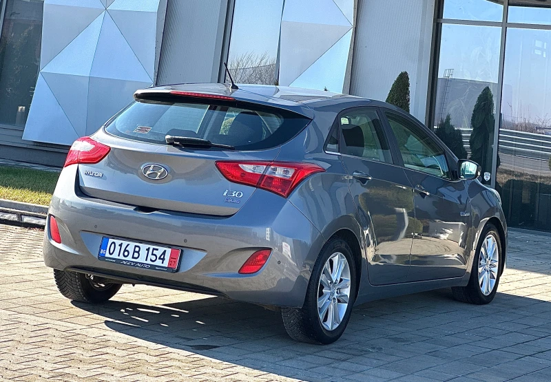 Hyundai I30 1.6 CRDI, снимка 6 - Автомобили и джипове - 48464971