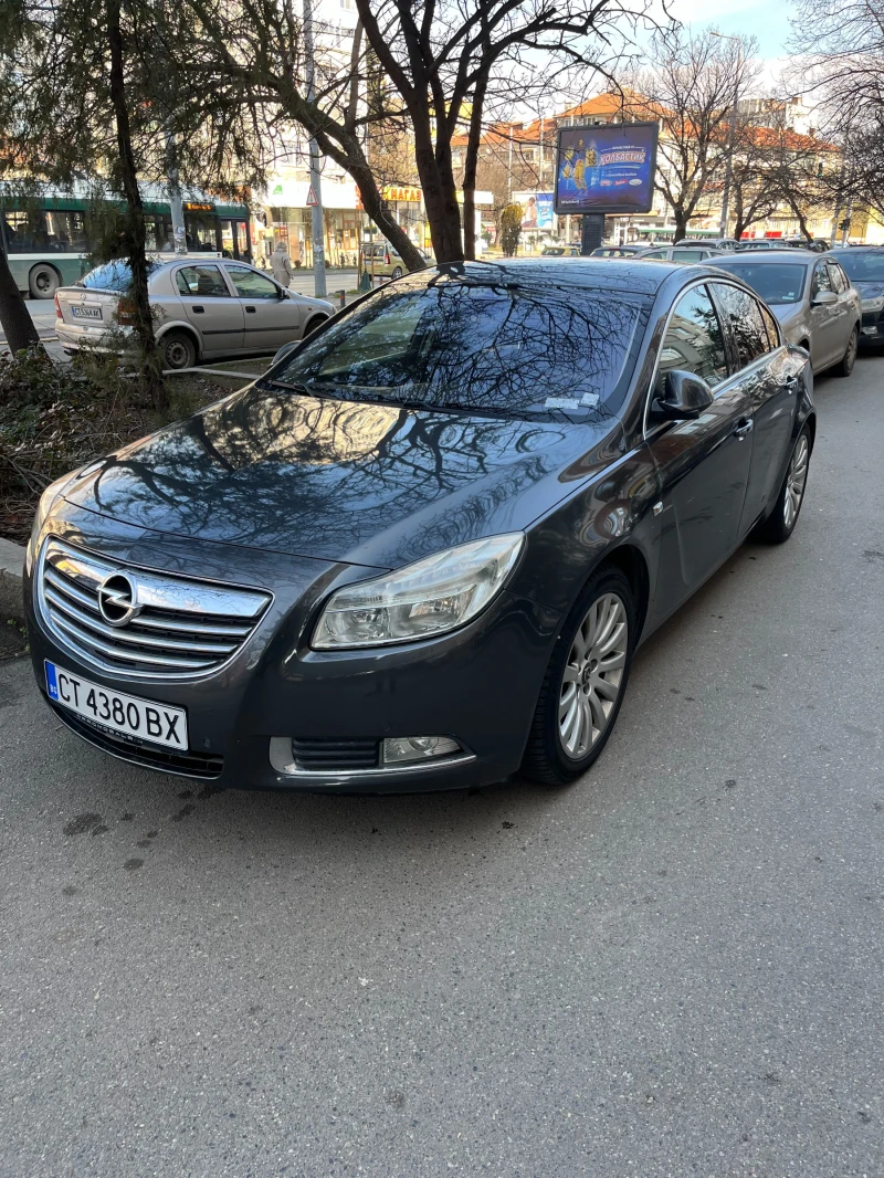 Opel Insignia, снимка 1 - Автомобили и джипове - 48960141