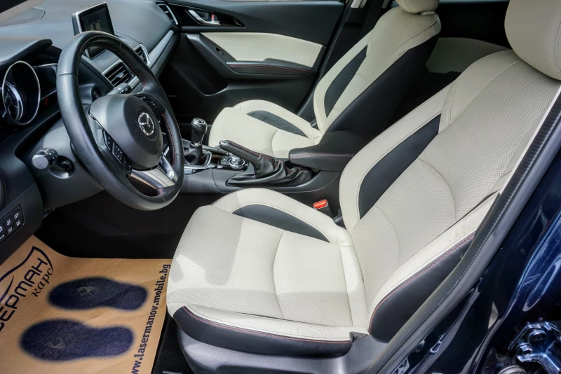 Mazda 3 2.2D EXCEED, снимка 7 - Автомобили и джипове - 50254411