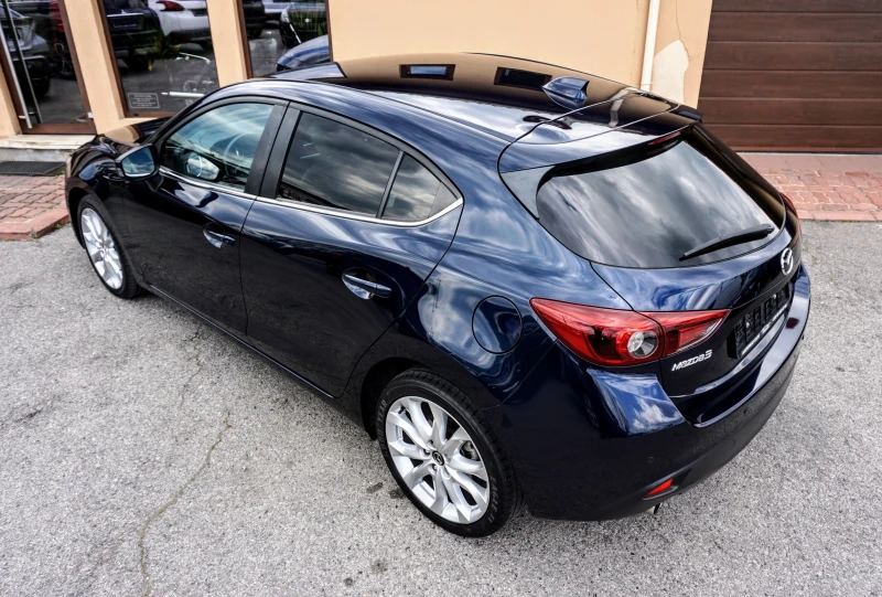 Mazda 3 2.2D EXCEED, снимка 4 - Автомобили и джипове - 50254411