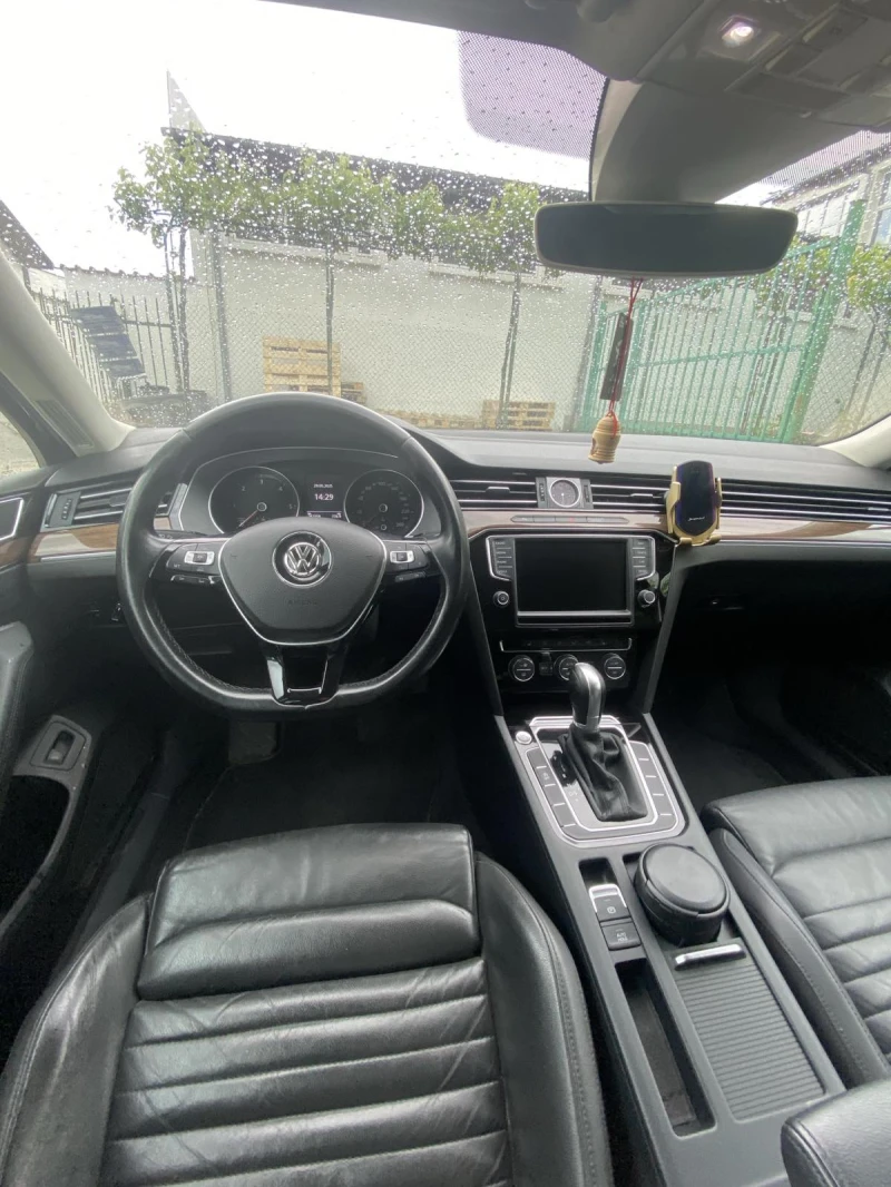 VW Passat B8, снимка 12 - Автомобили и джипове - 52331483