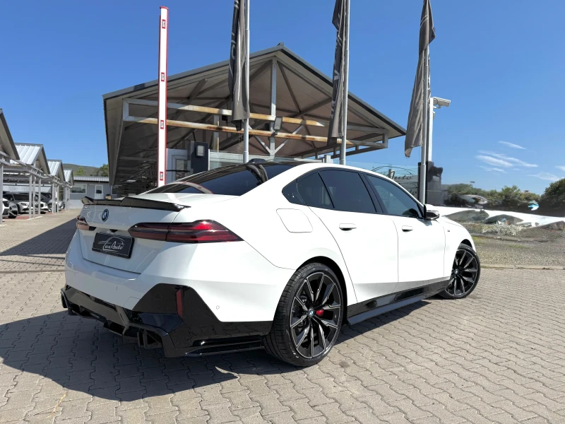 BMW 550 E#M PERFORMANCE PACK#NAPPA#ОБДУХВАНЕ#H&K#ГАРАНЦИЯ, снимка 4 - Автомобили и джипове - 51068122