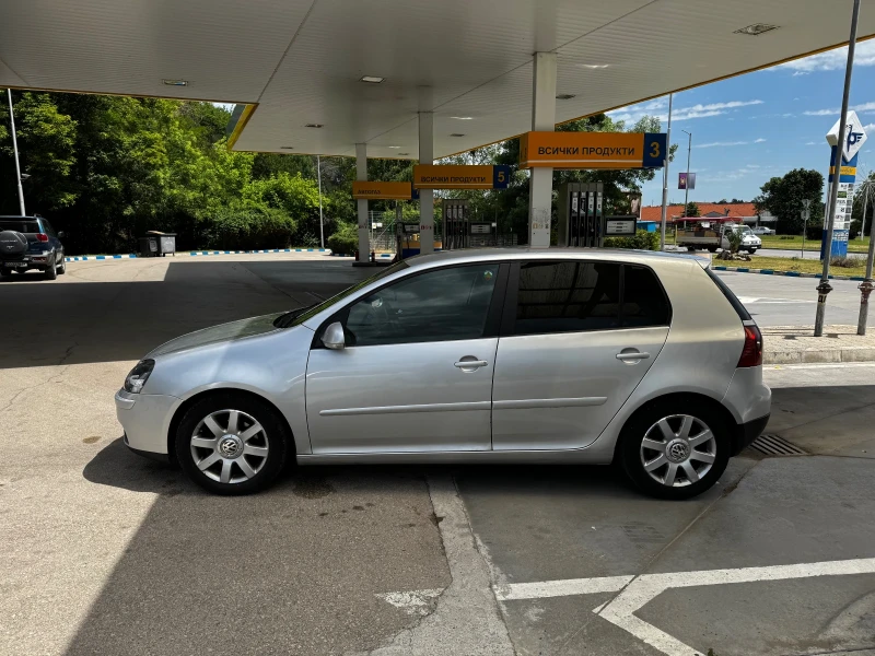 VW Golf, снимка 2 - Автомобили и джипове - 51546082
