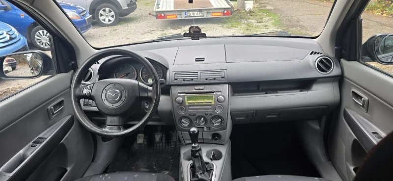 Mazda 2 1.4d, снимка 12 - Автомобили и джипове - 52379230