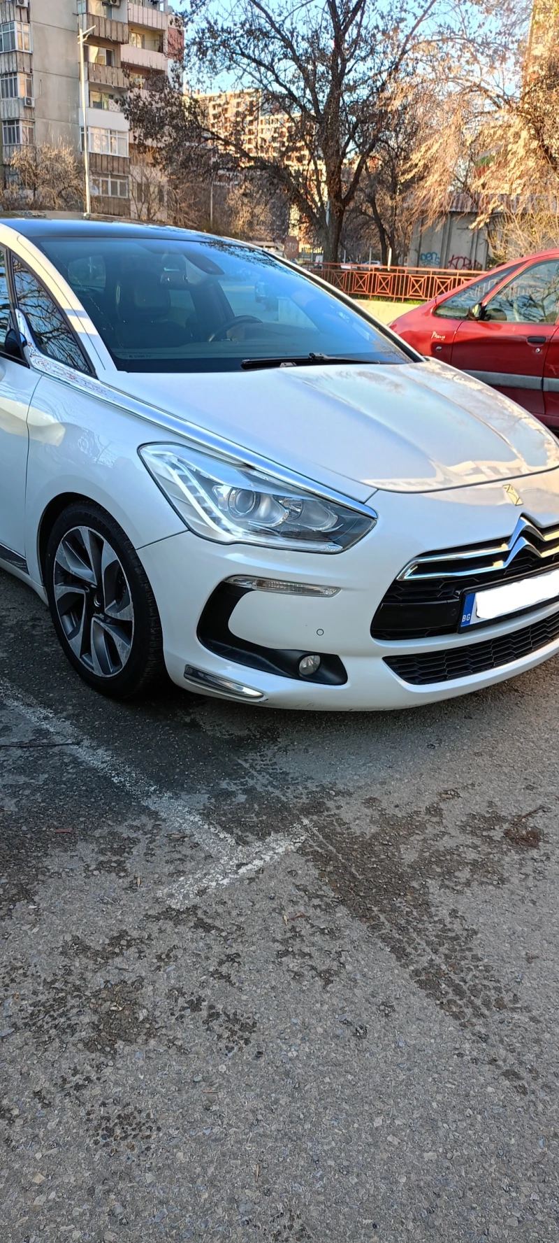 Citroen DS5 2.0HDi Алкантара Кейлесс Бяла Перла, снимка 3 - Автомобили и джипове - 52789163