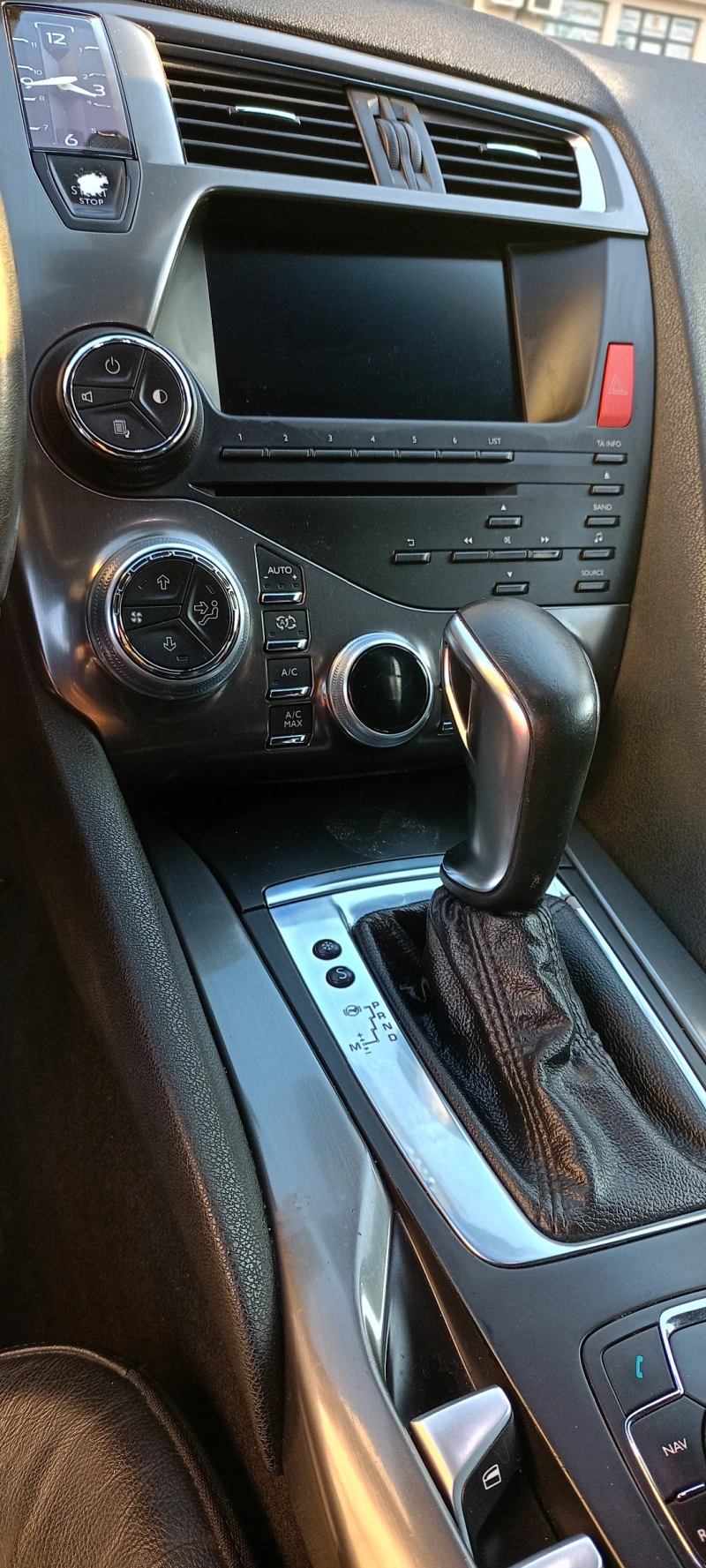 Citroen DS5 2.0HDi Алкантара Кейлесс Бяла Перла, снимка 8 - Автомобили и джипове - 52789163