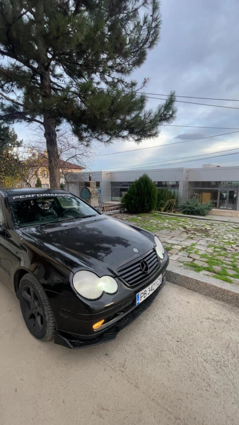 Mercedes-Benz C 220, снимка 8 - Автомобили и джипове - 52852945