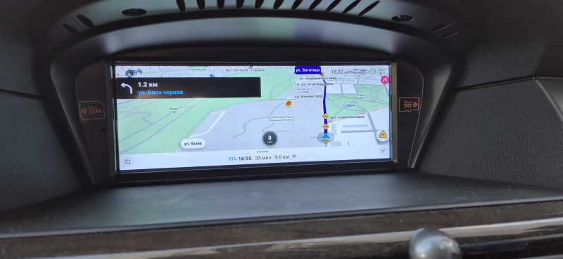 BMW 525 Xi Facelift, снимка 10 - Автомобили и джипове - 53086723