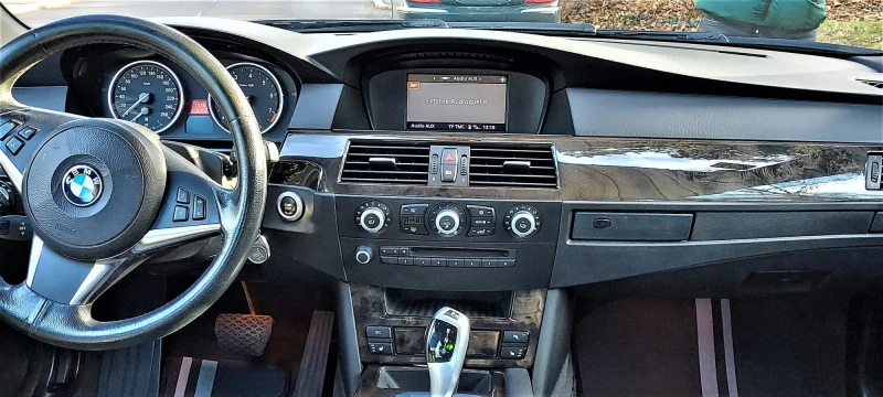 BMW 525 Xi Facelift, снимка 8 - Автомобили и джипове - 53086723