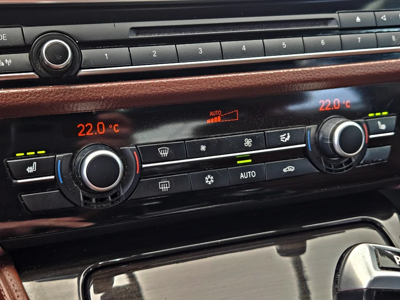 BMW 525 D/M5/CAR PLAY/DISTRONIC/ПОДГРЕВ/AUTO HOLD/ШИБЕДАХ/, снимка 11 - Автомобили и джипове - 53474719