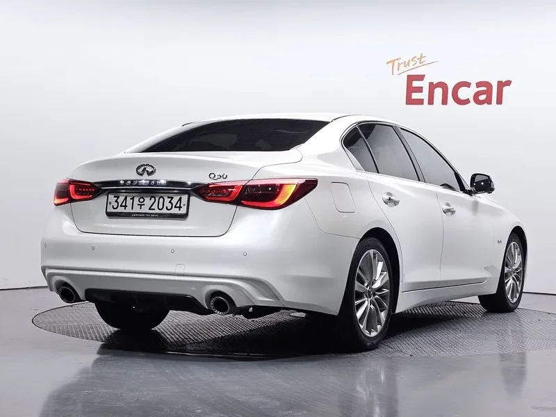 Infiniti Q50 3.0, снимка 2 - Автомобили и джипове - 54779991