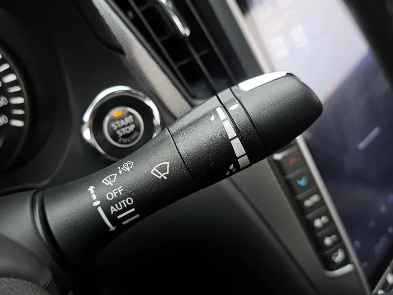 Infiniti Q50 3.0, снимка 17 - Автомобили и джипове - 54779991