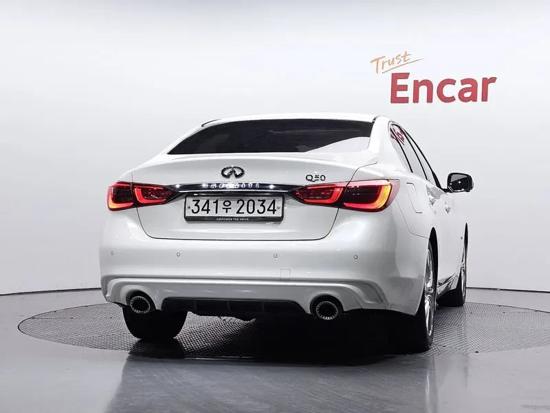 Infiniti Q50 3.0, снимка 4 - Автомобили и джипове - 54779991