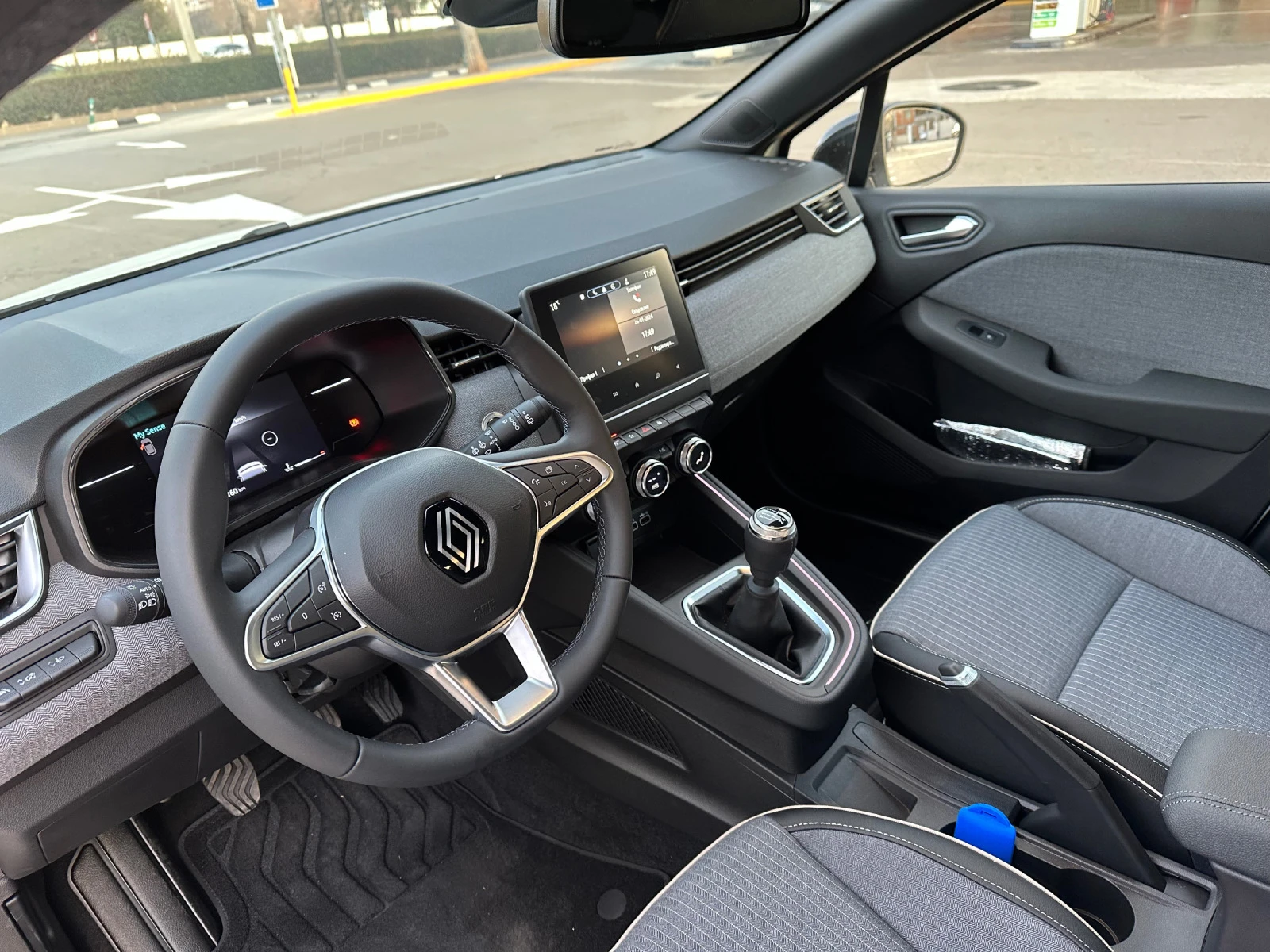 Renault Clio Techno TCE  - изображение 10