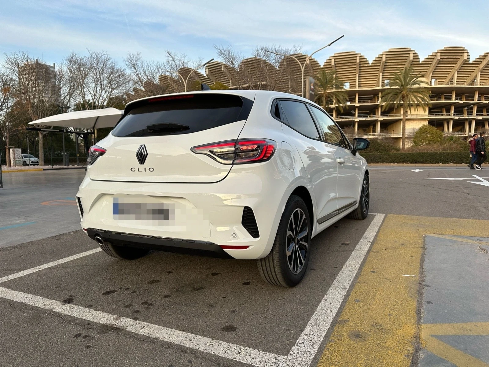 Renault Clio Techno TCE  - изображение 5