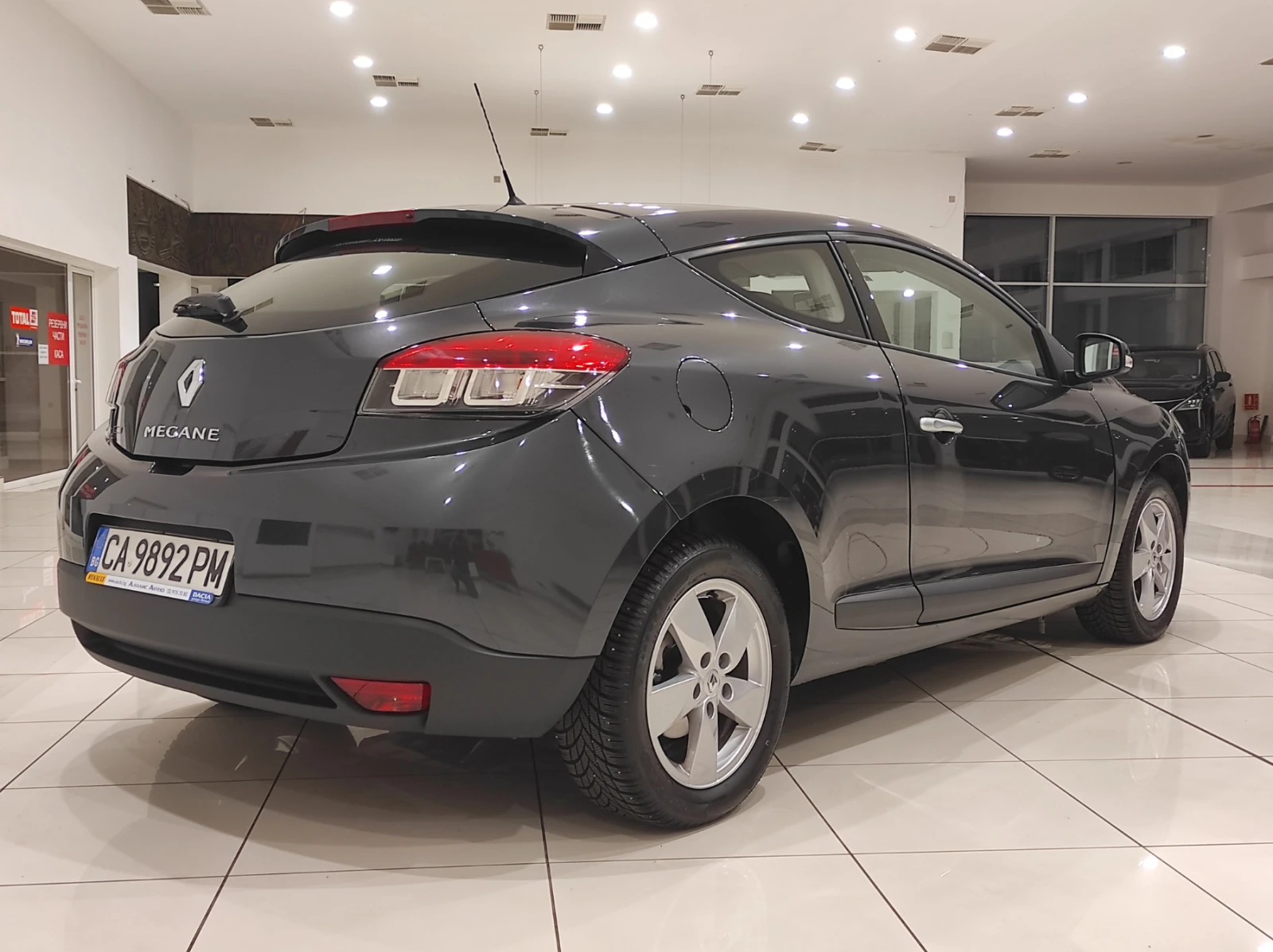 Renault Megane 1, 6 14000км - изображение 5