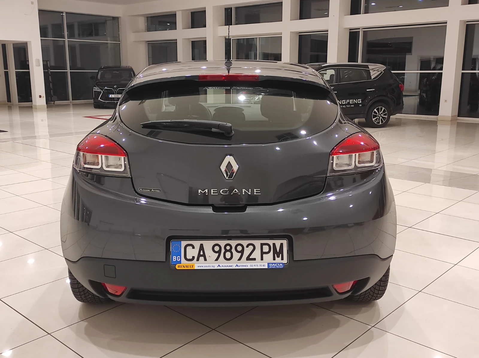 Renault Megane 1, 6 14000км - изображение 6