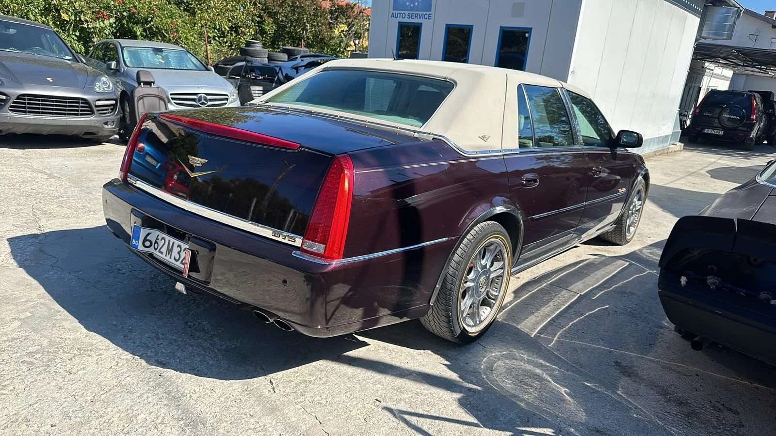 Cadillac DTS Vintage Edition - изображение 5