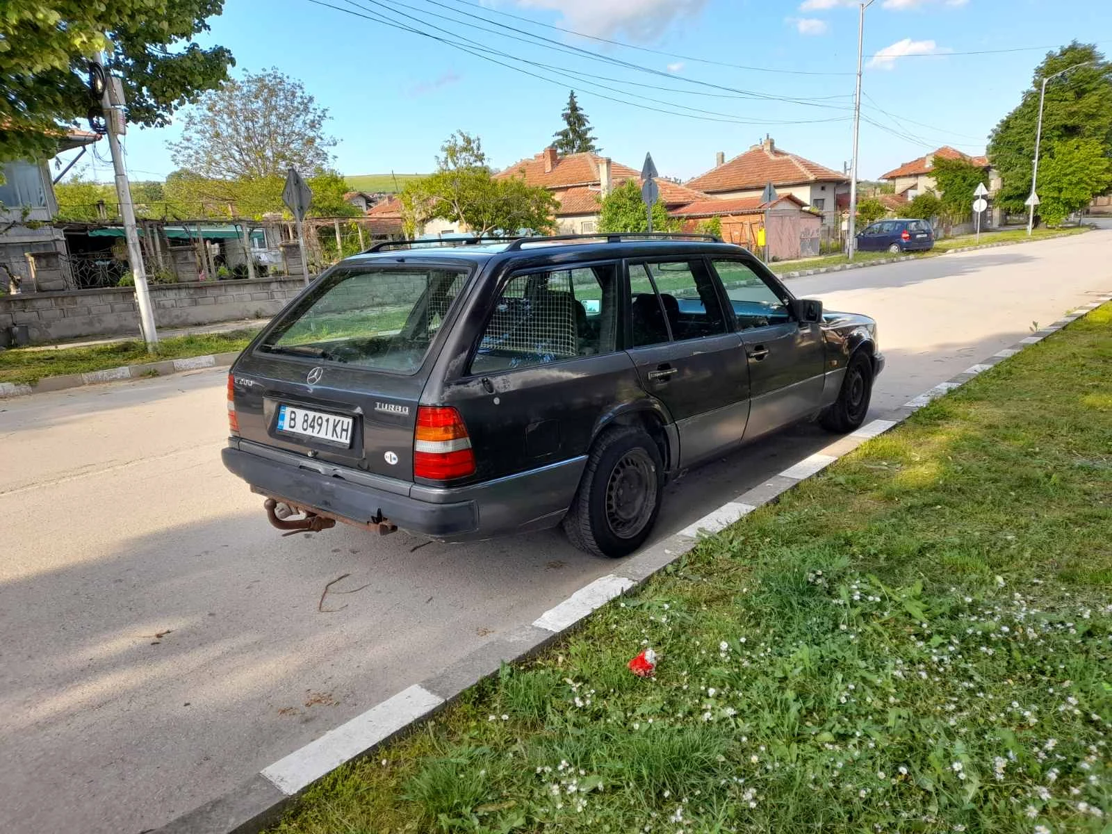 Mercedes-Benz E 200  - изображение 2