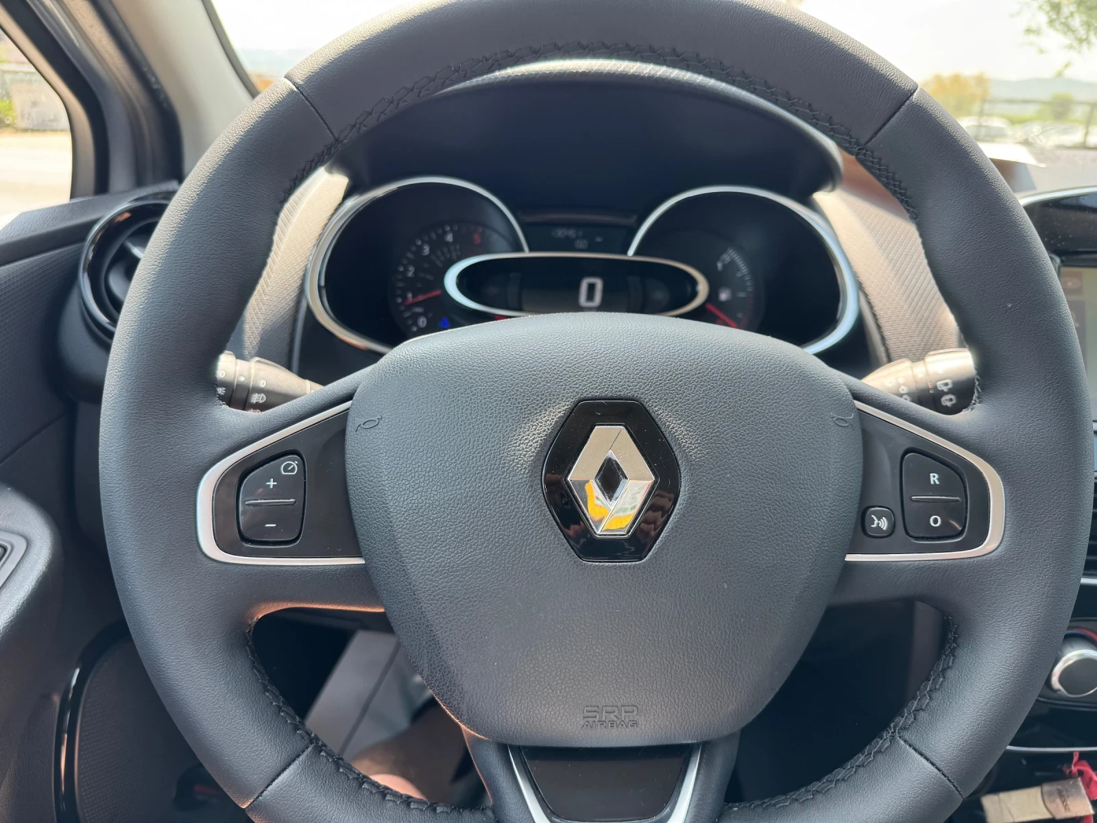 Renault Clio 1.5 DCI евро 6 90 кс - изображение 10