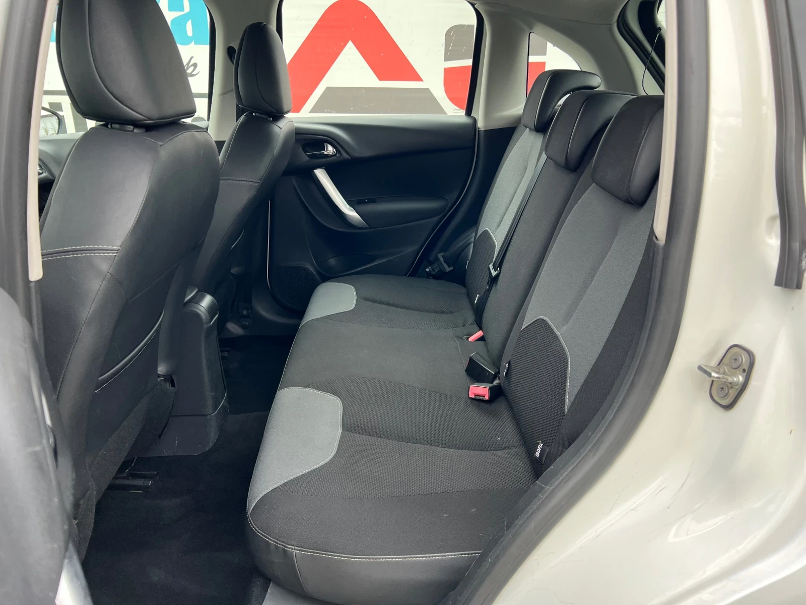 Citroen C3 1.4HDI-68кс= АВТОПИЛОТ= НАВИ= КЛИМАТРОНИК - изображение 9