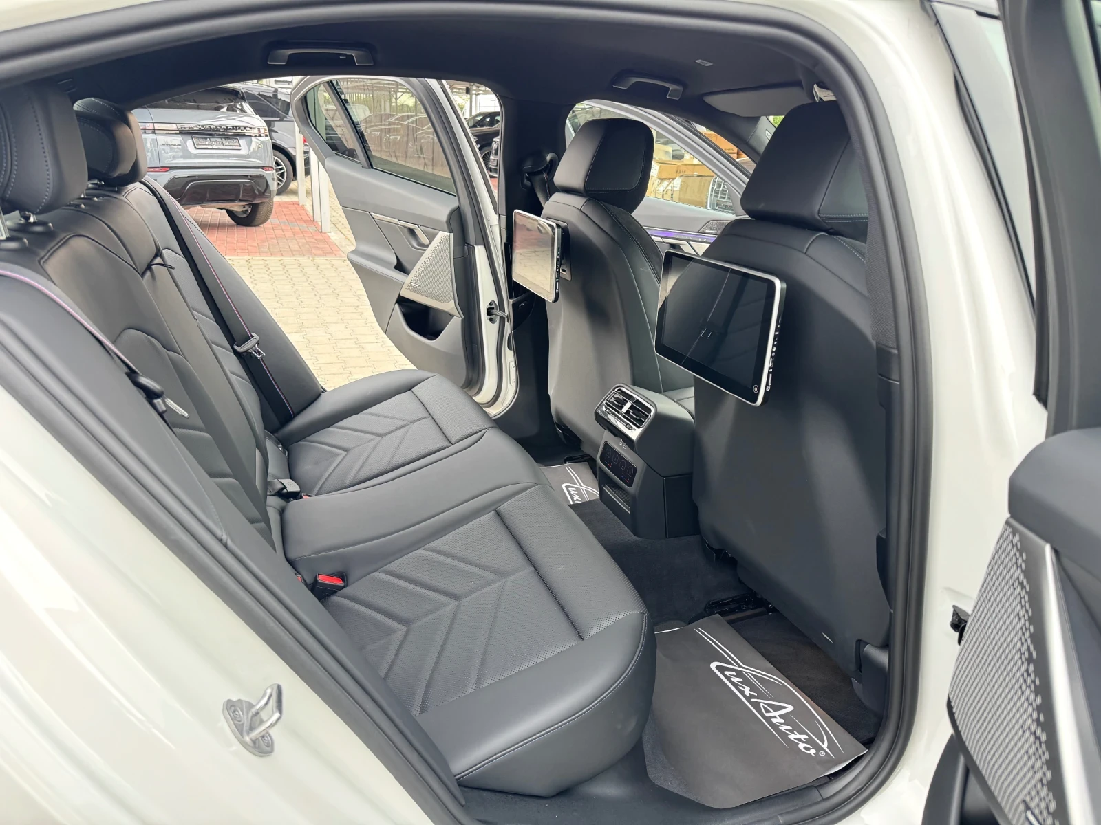 BMW 550 E#M PERFORMANCE PACK#NAPPA##H&K# | Mobile.bg   12