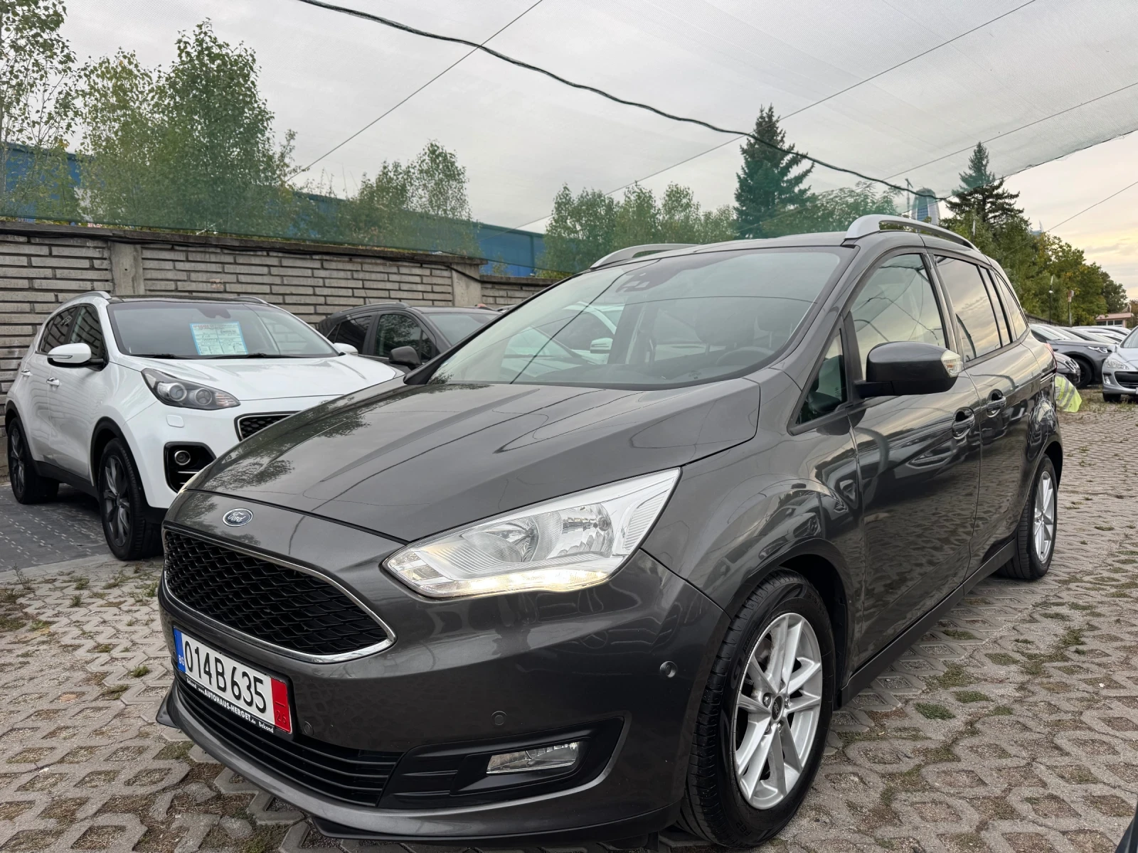Ford Grand C-Max 1.5 Benzin 150 k.c.4 цилиндъра  - изображение 8