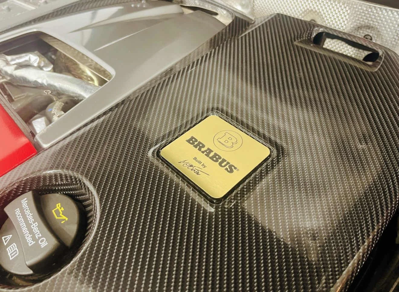 Mercedes-Benz GT * 6.3 BRABUS * CARFAX * БЕЗ ПЪРВОНАЧАЛНА ВНОСКА - изображение 8