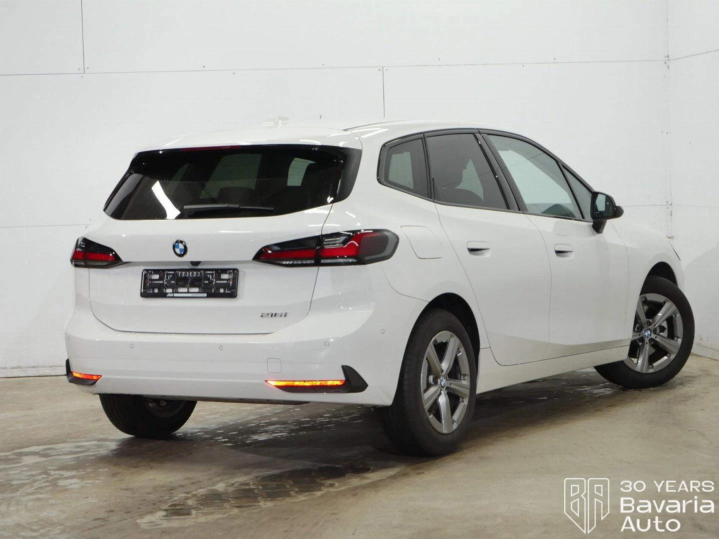 BMW 216 i Active Tourer Steptronic - изображение 3