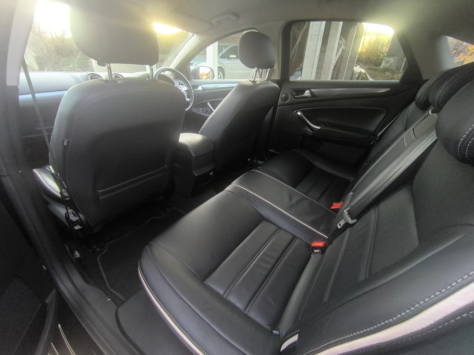 Ford Mondeo  - изображение 8