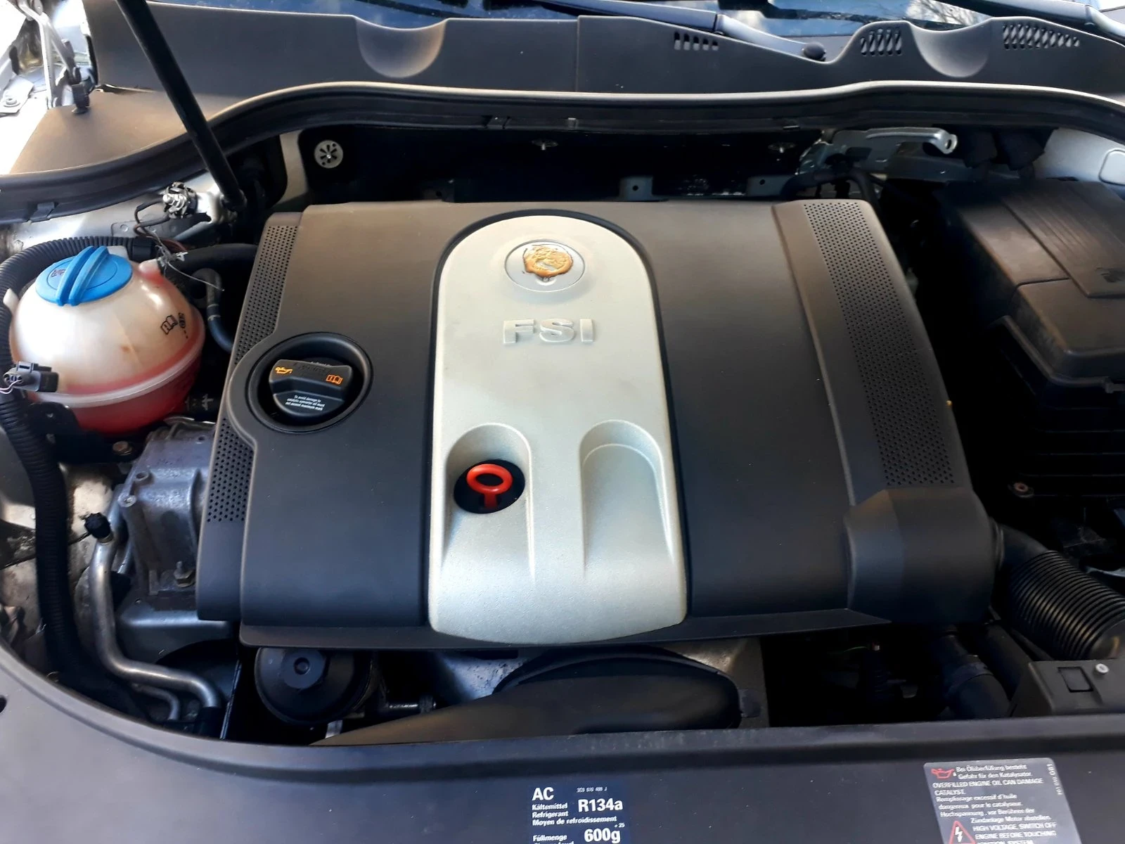 VW Passat 1.6 FSI - изображение 10