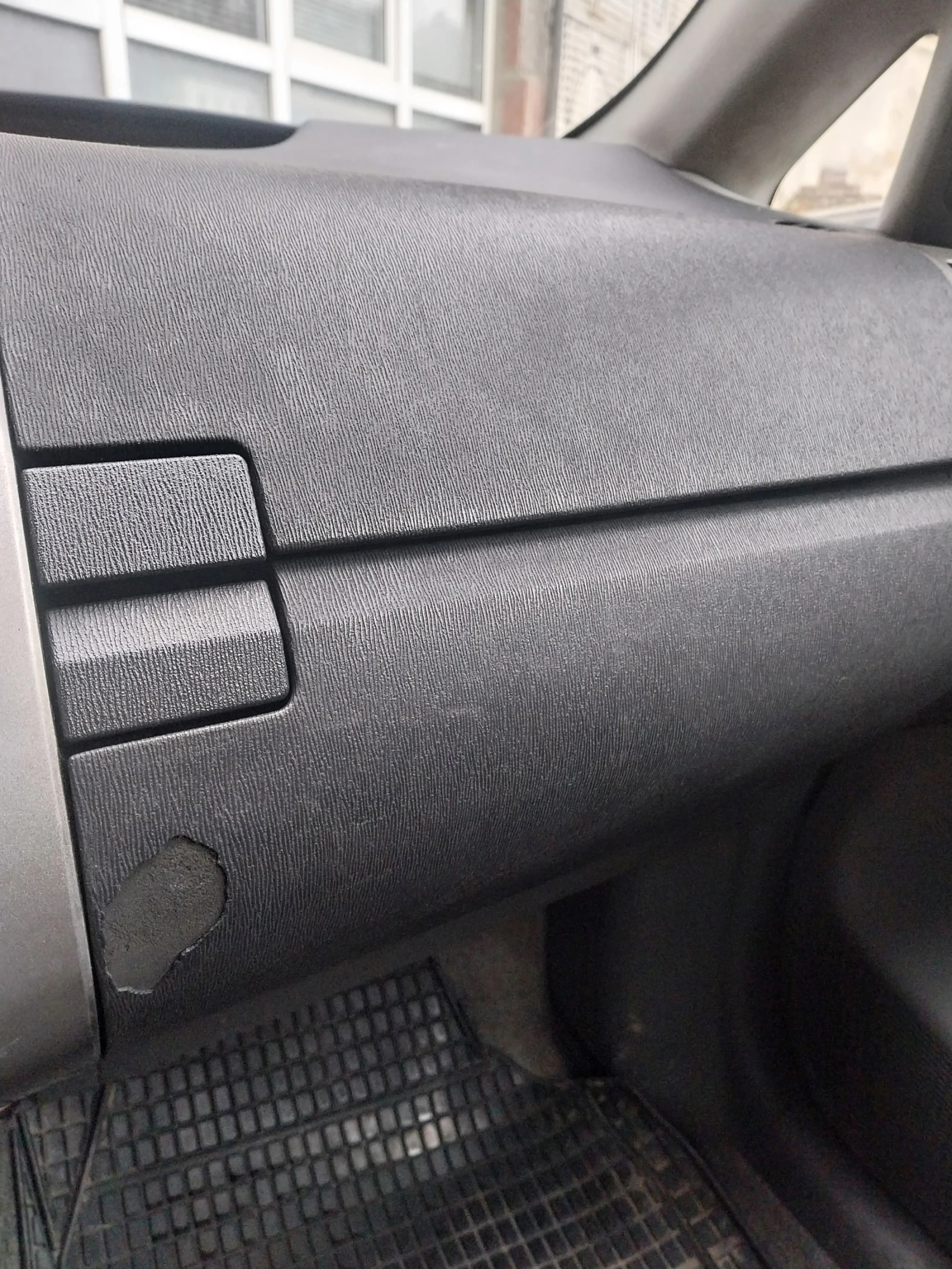 Toyota Prius 1.5 VVT-i (113 Hp) Hybrid e-CVT, снимка 11 - Автомобили и джипове - 53739662