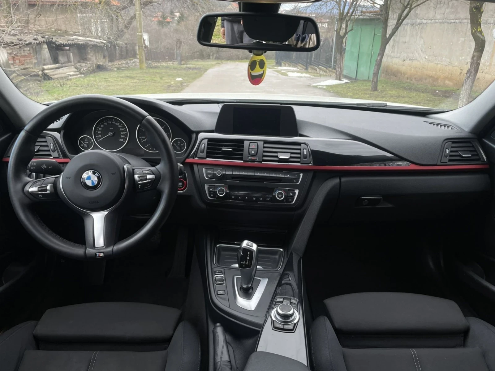 BMW 320 Xdrive Automatic F31, снимка 9 - Автомобили и джипове - 53743489